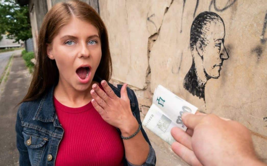 PublicAgent – Tiffany Blue – Fucked Outside for Cash