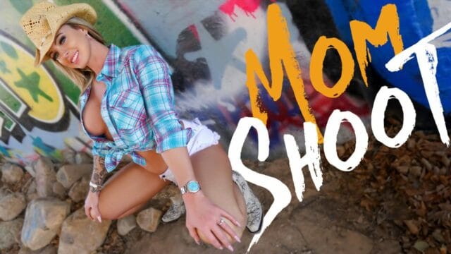 MomShoot – Sweet Vickie A Change Of Plans